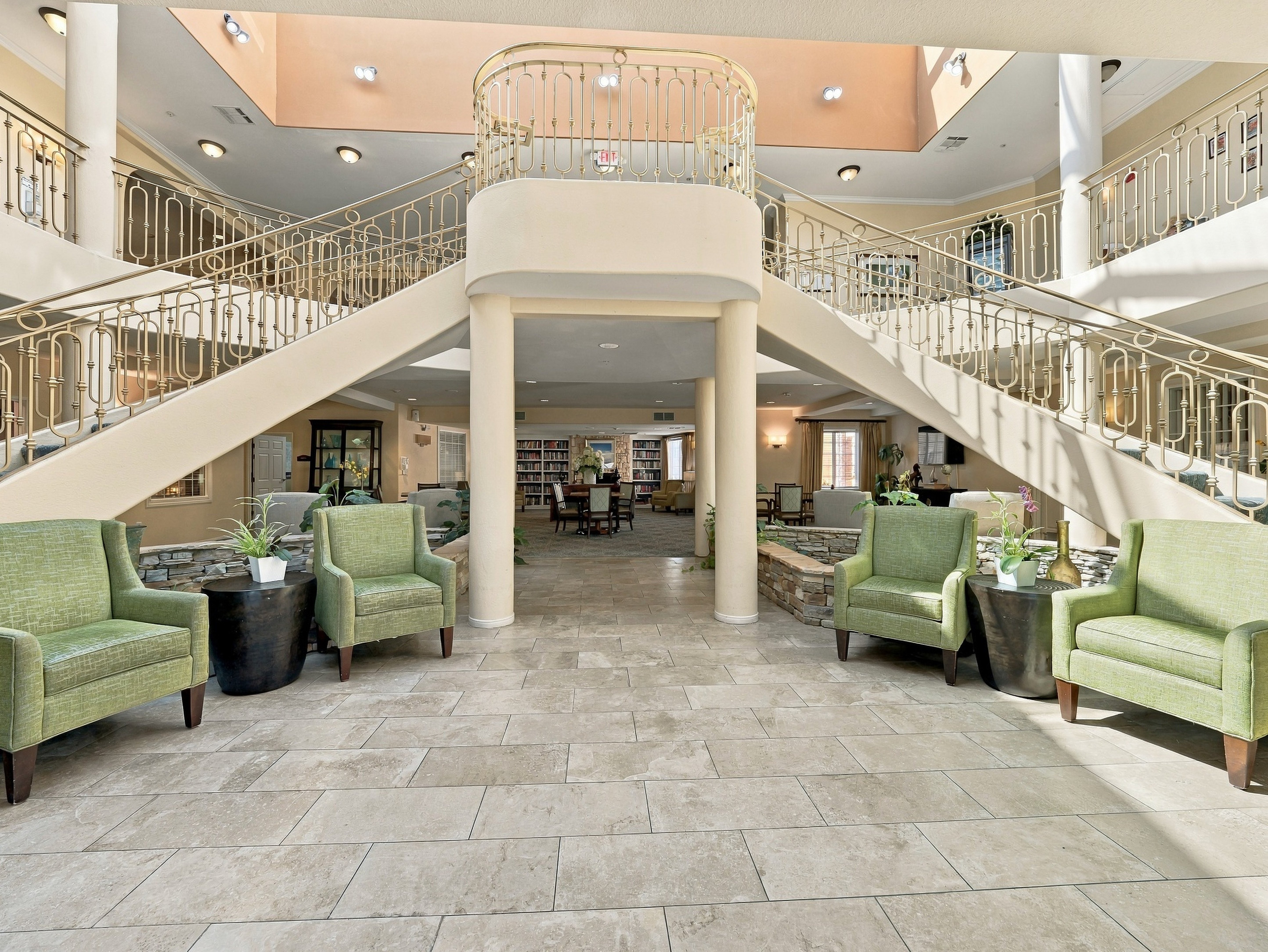03-Meadowbrook Agoura_Lobby-11