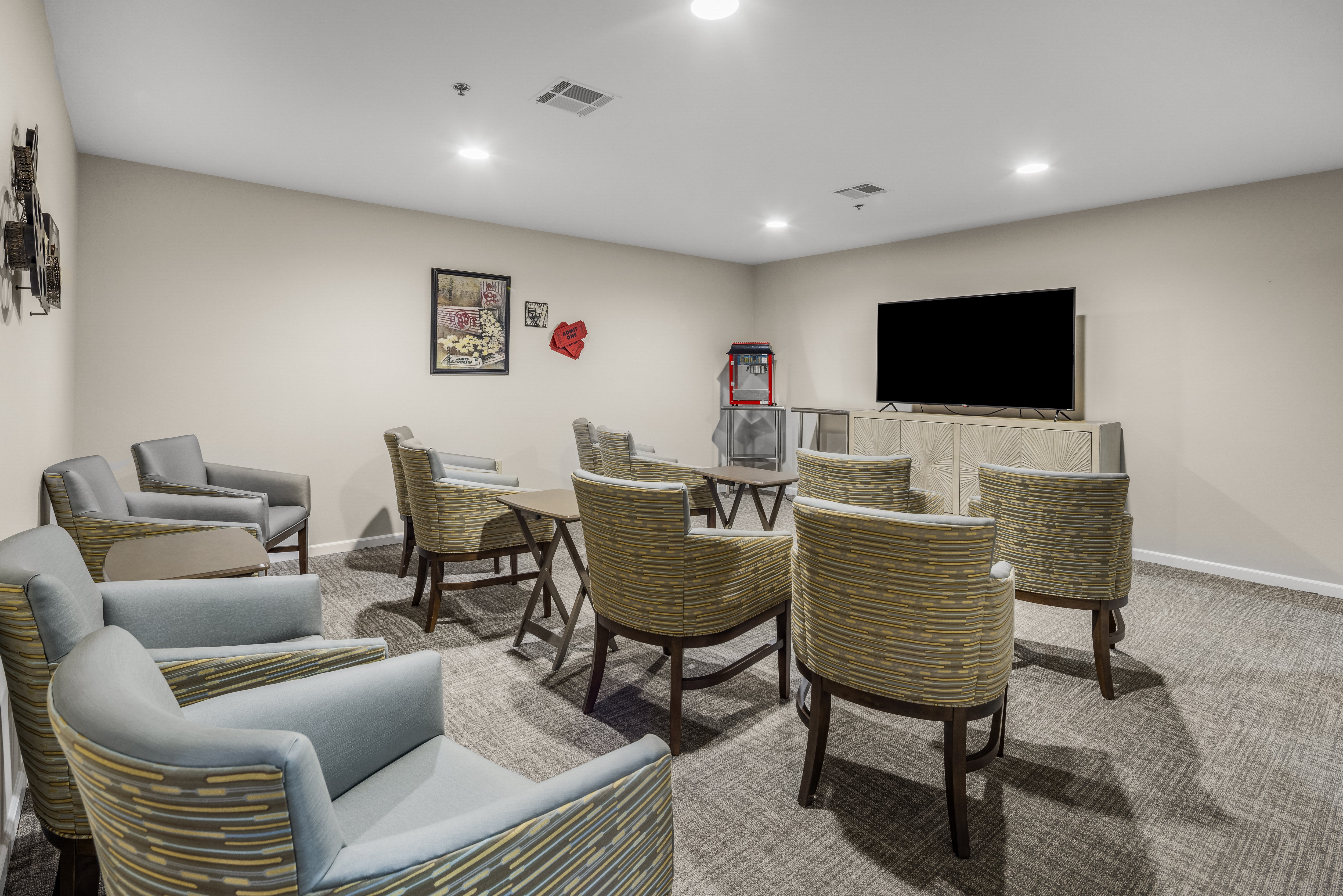 College-View-Manor-031