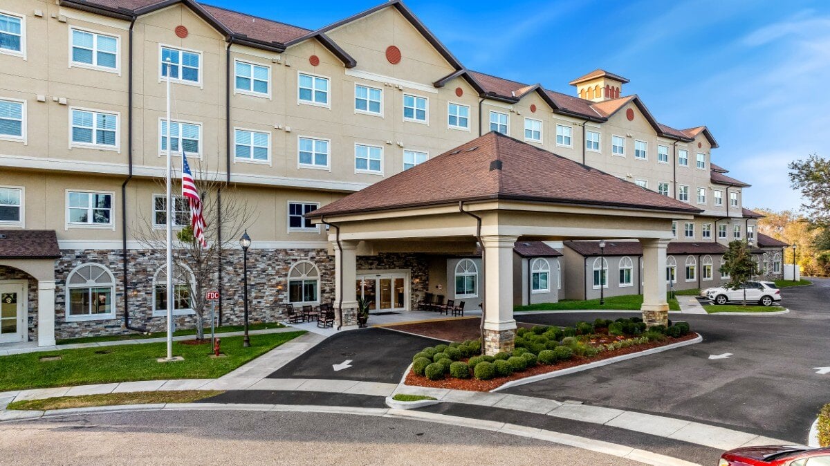 DV-Tampa-Palms AL 005